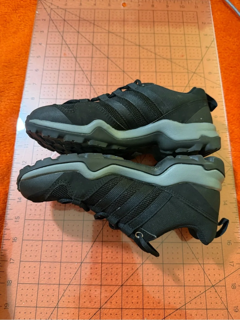 Adidas Terrex AX2R Kids Size 2 Black Gray Hiking Trail Shoes BB1935